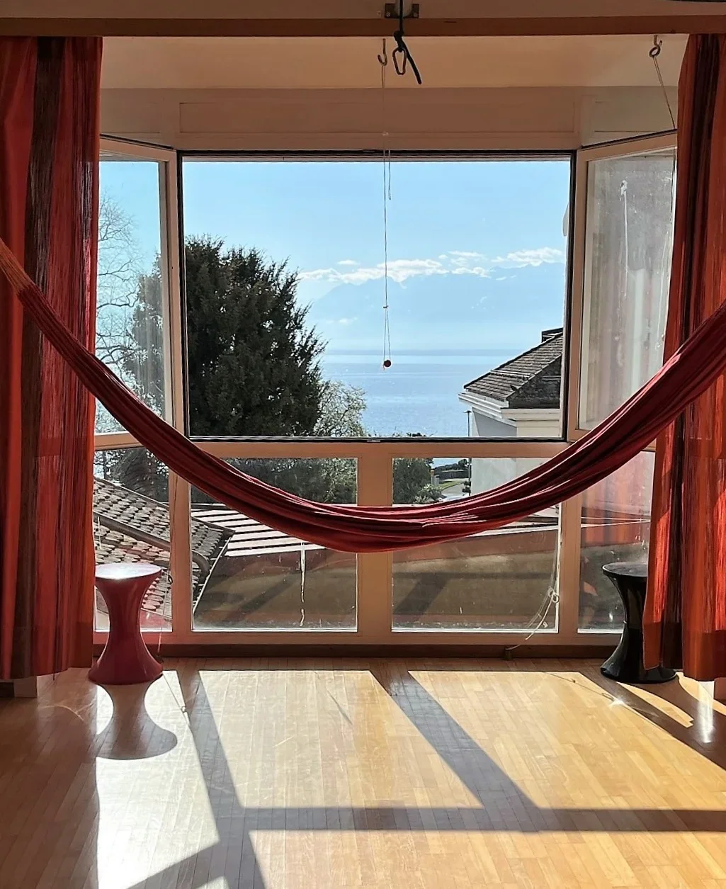 Espace de consultation avec hamac